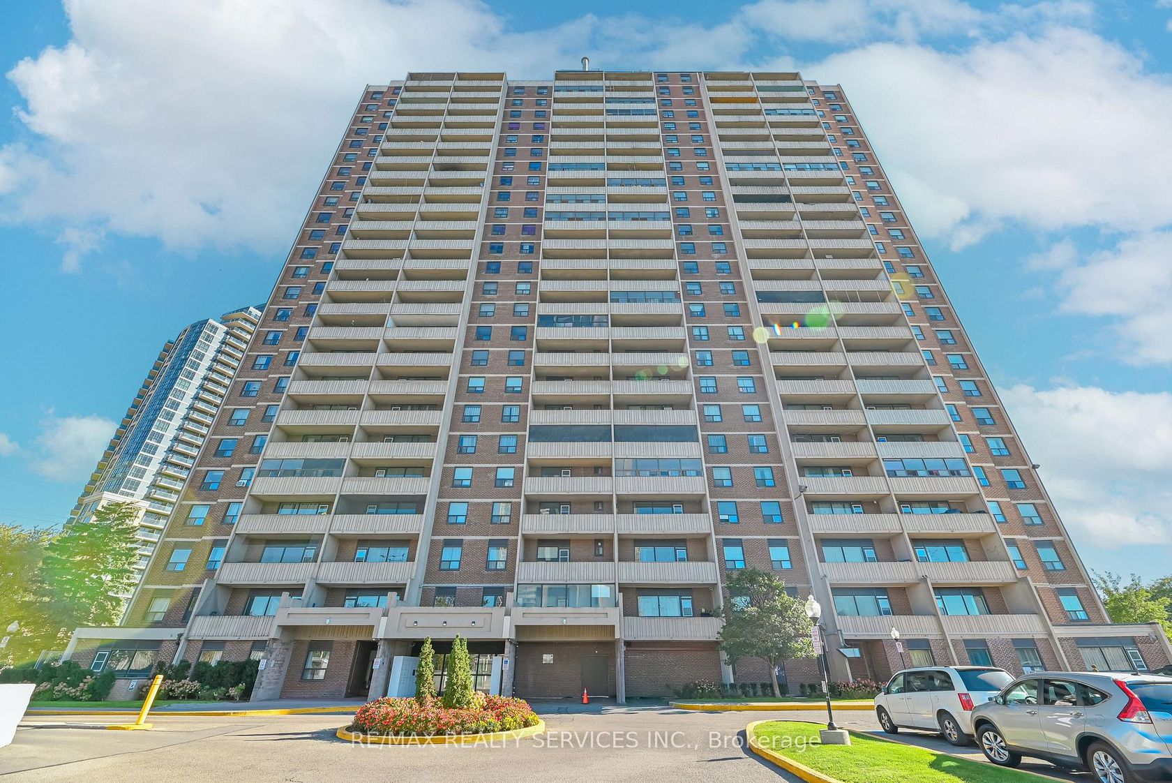 704 - 3390 Weston Road, Humbermede, Toronto 