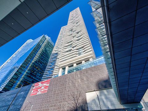 Photo 2 at 6306 - 88 Harbour Street, Waterfront Communities C1, Toronto