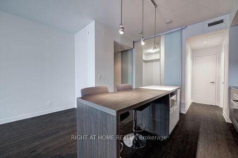 Photo 23 at 6306 - 88 Harbour Street, Waterfront Communities C1, Toronto