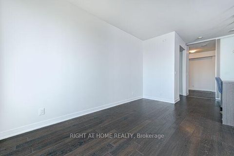 Photo 31 at 6306 - 88 Harbour Street, Waterfront Communities C1, Toronto