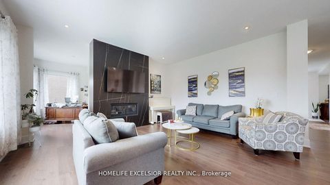 Photo 10 at 24 Limerick Street, Oak Ridges Lake Wilcox, Richmond Hill