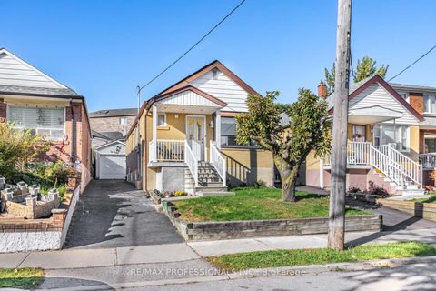 Photo 0 at 54 Holmesdale Crescent, Fairbank, Toronto