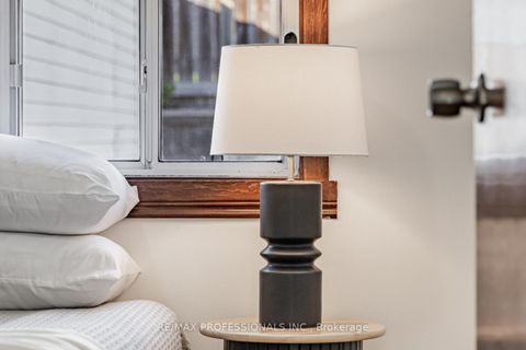 Photo 19 at 54 Holmesdale Crescent, Fairbank, Toronto