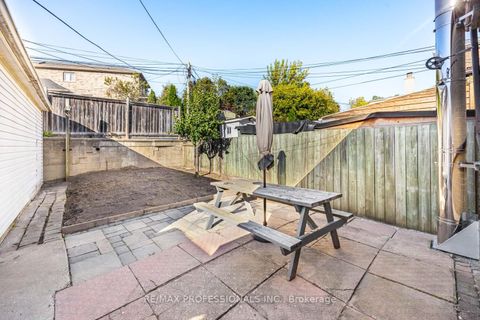 Photo 27 at 54 Holmesdale Crescent, Fairbank, Toronto