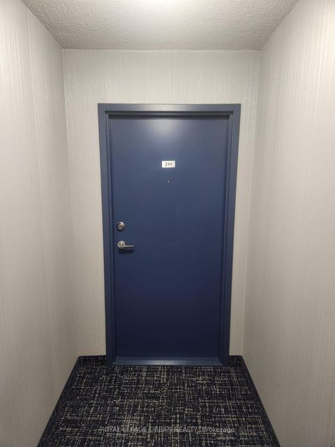 Photo 6 at 211 - 60 Fairfax Crescent, Birchmount, Toronto