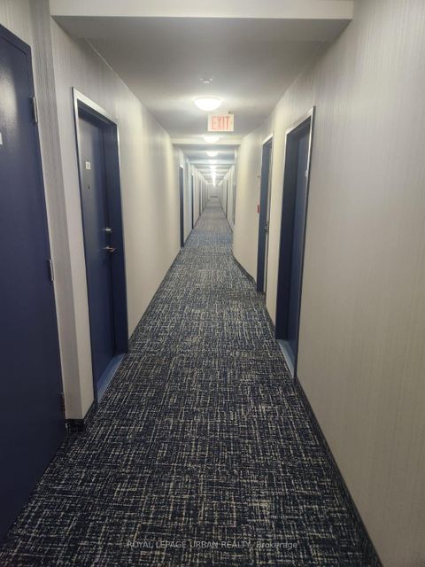 Photo 7 at 211 - 60 Fairfax Crescent, Birchmount, Toronto