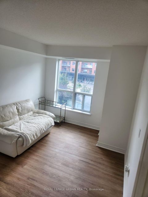 Photo 13 at 211 - 60 Fairfax Crescent, Birchmount, Toronto