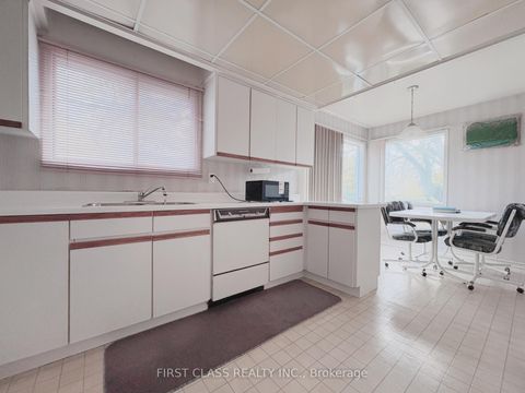 Photo 5 at 81 Clancy Drive, Don Valley Village, Toronto