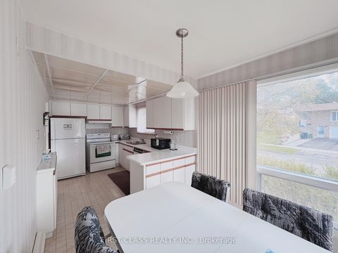 Photo 7 at 81 Clancy Drive, Don Valley Village, Toronto