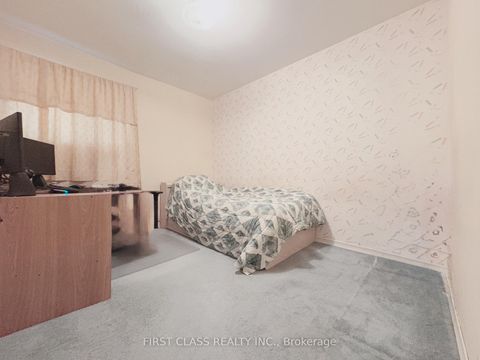 Photo 13 at 81 Clancy Drive, Don Valley Village, Toronto