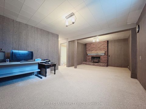 Photo 18 at 81 Clancy Drive, Don Valley Village, Toronto