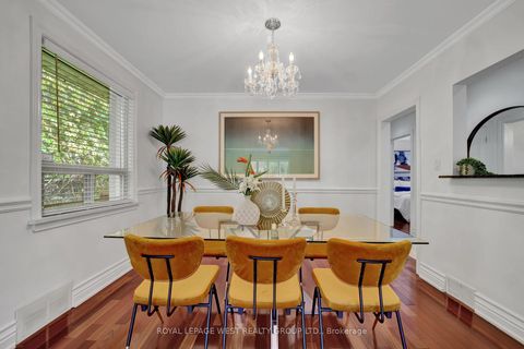 Photo 12 at 44 Westglen Crescent, City Centre West, Toronto