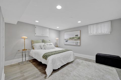 Photo 34 at 44 Westglen Crescent, City Centre West, Toronto Photo 34 at 44 Westglen Crescent, City Centre West, Toronto