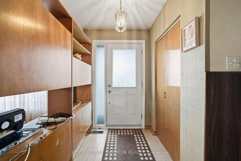 Photo 4 at 1 Riverton Drive, Humber Summit, Toronto