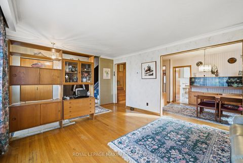 Photo 7 at 1 Riverton Drive, Humber Summit, Toronto