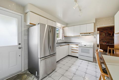 Photo 16 at 1 Riverton Drive, Humber Summit, Toronto