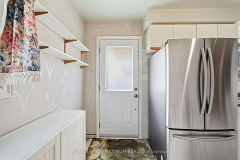 Photo 17 at 1 Riverton Drive, Humber Summit, Toronto