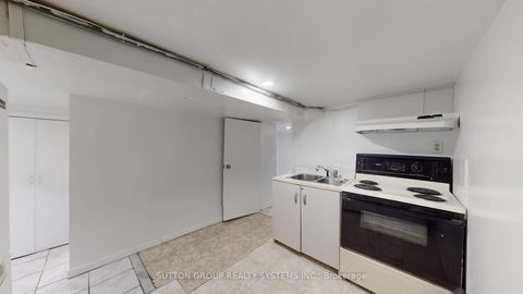 Photo 18 at 128 Northland Avenue, Smythe, Toronto Photo 18 at 128 Northland Avenue, Smythe, Toronto
