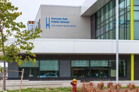 Photo 31 at 1467 Lakeport Crescent, JM Joshua Meadows, Oakville