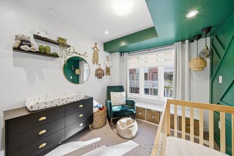 Photo 15 at 21 - 95 Eastwood Park Gardens, Long Branch, Toronto