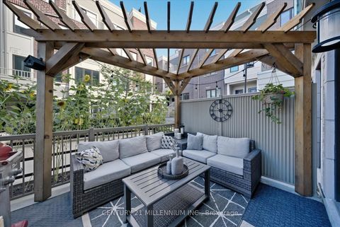 Photo 18 at 21 - 95 Eastwood Park Gardens, Long Branch, Toronto