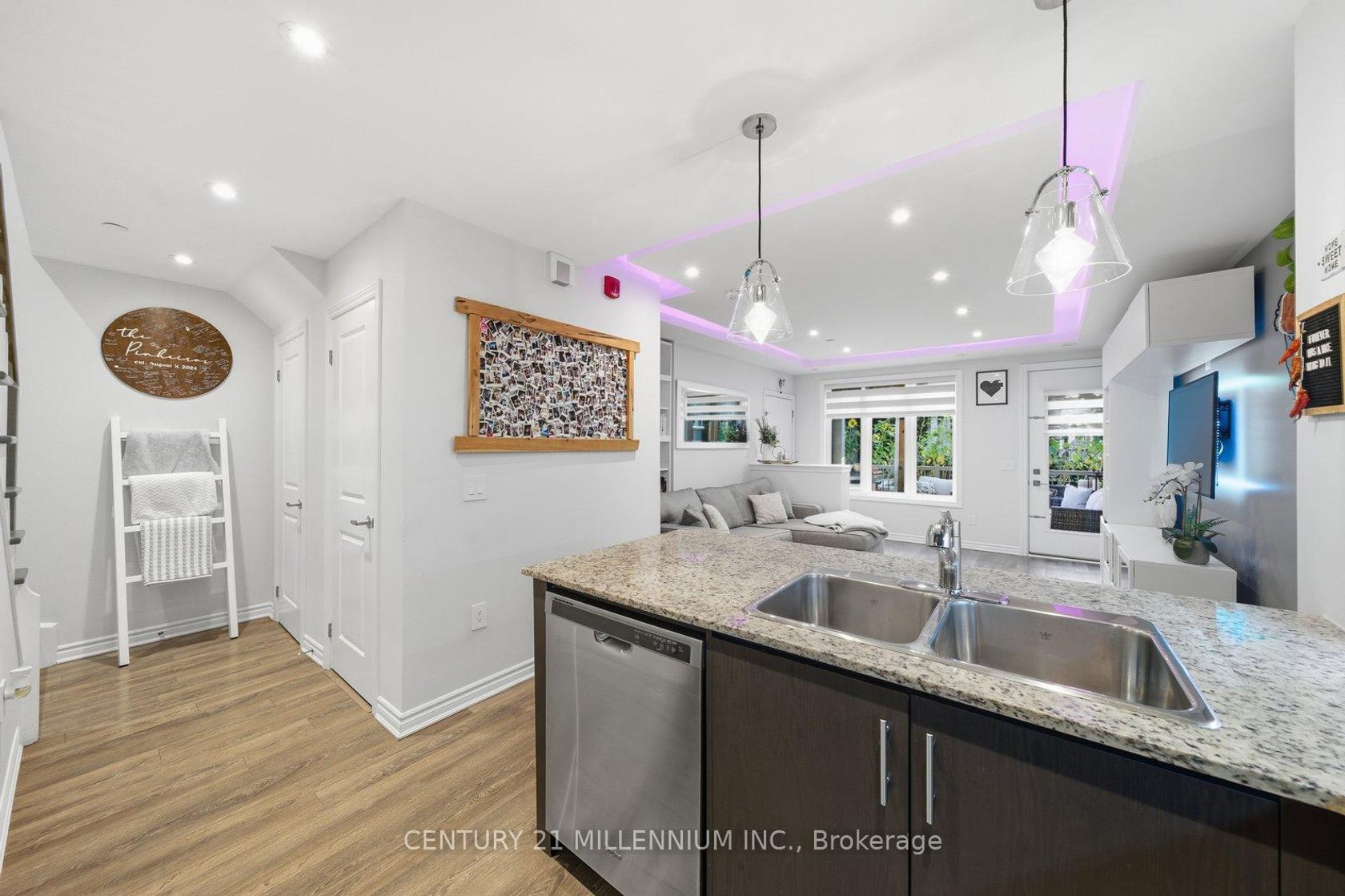 Photo 9 at 21 - 95 Eastwood Park Gardens, Long Branch, Toronto Photo 9 at 21 - 95 Eastwood Park Gardens, Long Branch, Toronto