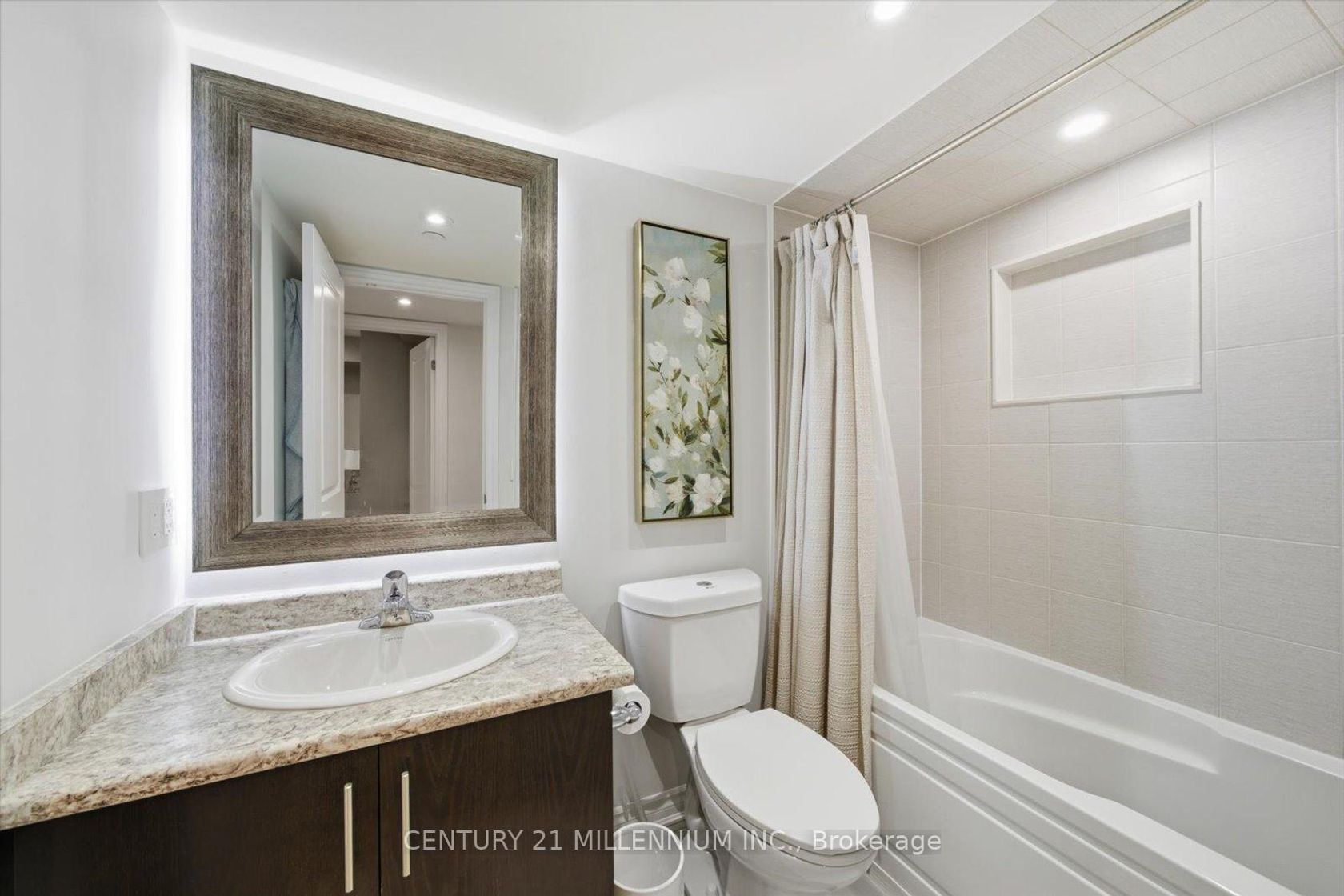 Photo 16 at 21 - 95 Eastwood Park Gardens, Long Branch, Toronto Photo 16 at 21 - 95 Eastwood Park Gardens, Long Branch, Toronto