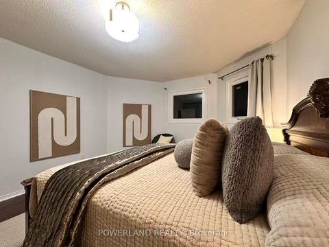 Photo 22 at 270 Bernard Avenue, Devonsleigh, Richmond Hill