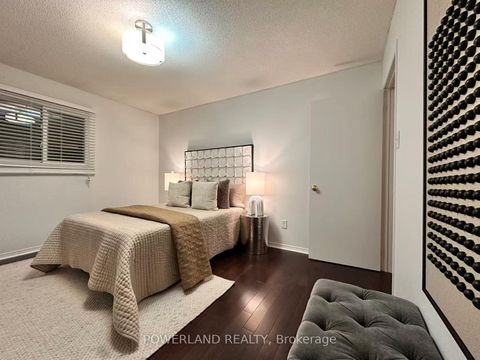 Photo 25 at 270 Bernard Avenue, Devonsleigh, Richmond Hill