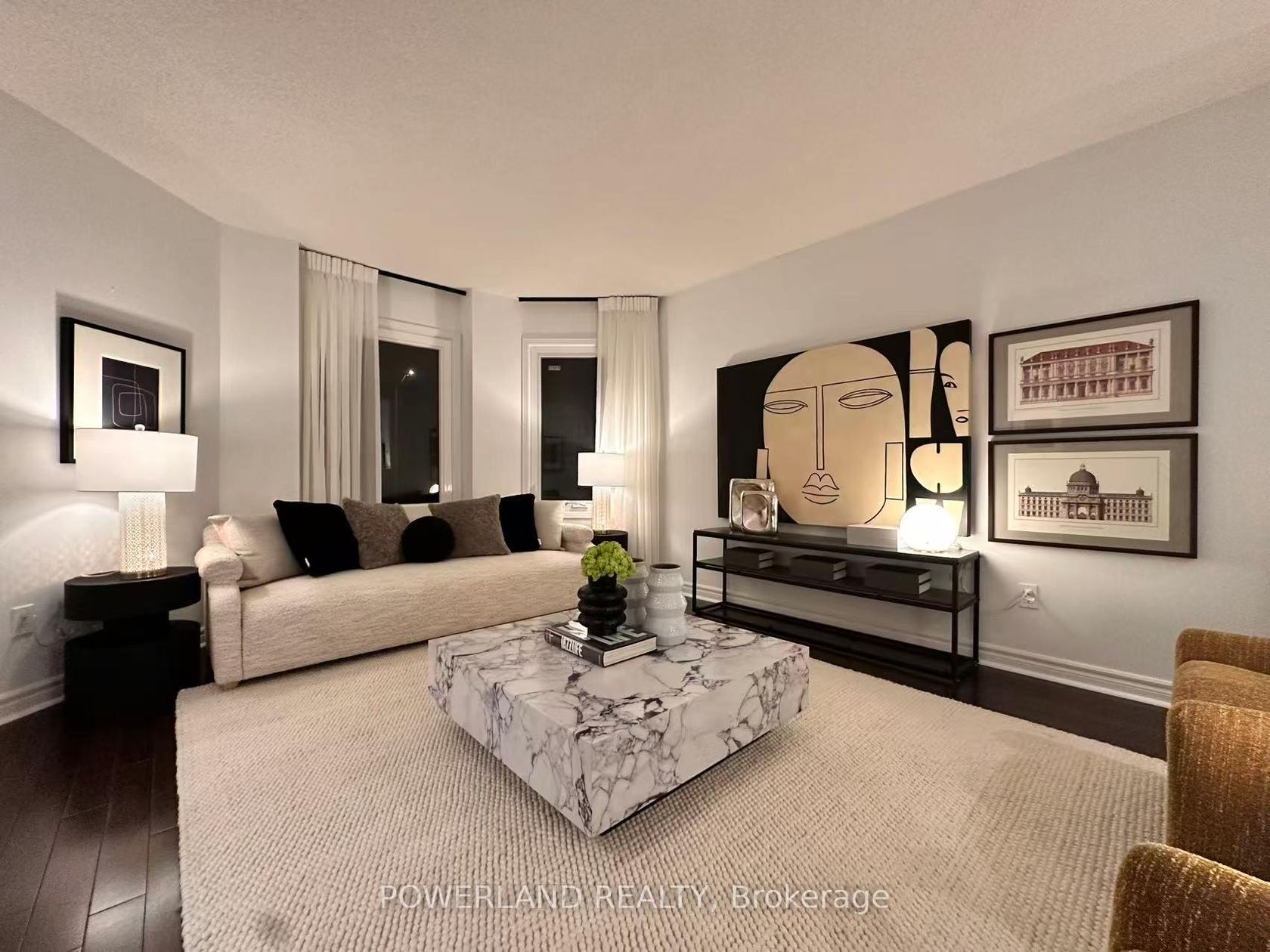 270 Bernard Avenue, Devonsleigh, Richmond Hill photo number 2