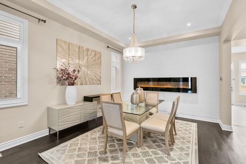 Photo 4 at 8 King Boulevard, King City, King