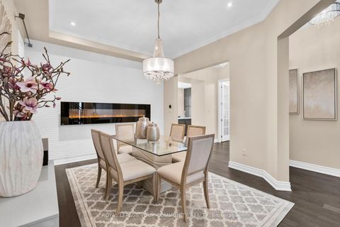 Photo 5 at 8 King Boulevard, King City, King