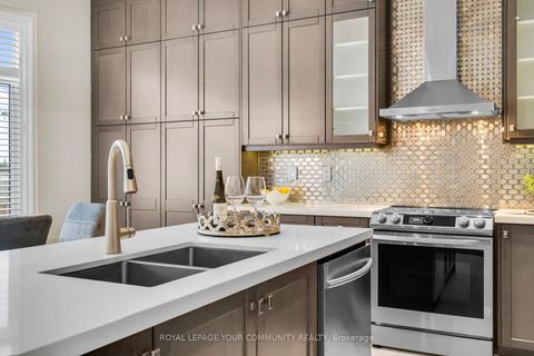 Photo 10 at 8 King Boulevard, King City, King