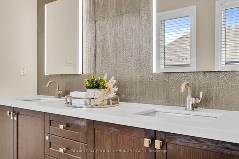 Photo 27 at 8 King Boulevard, King City, King