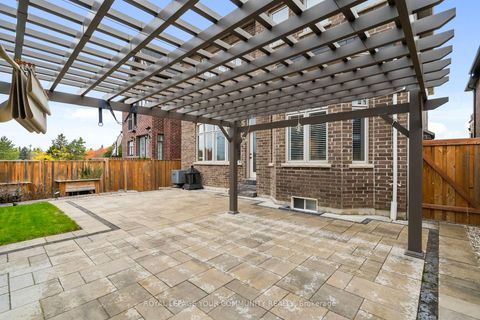 Photo 47 at 8 King Boulevard, King City, King