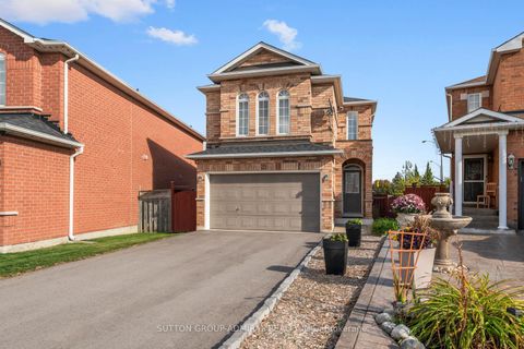 Photo 0 at 25 Umbria Crescent, West Woodbridge, Vaughan