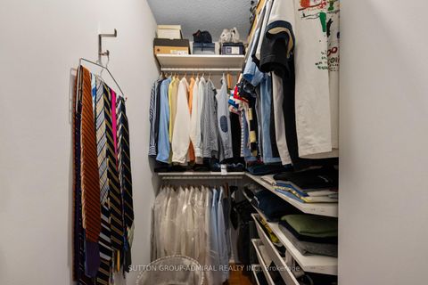 Photo 23 at 25 Umbria Crescent, West Woodbridge, Vaughan