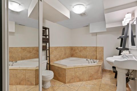 Photo 28 at 25 Umbria Crescent, West Woodbridge, Vaughan