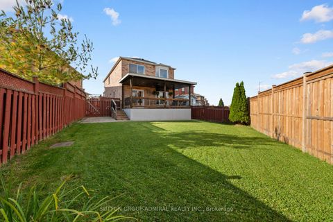 Photo 35 at 25 Umbria Crescent, West Woodbridge, Vaughan