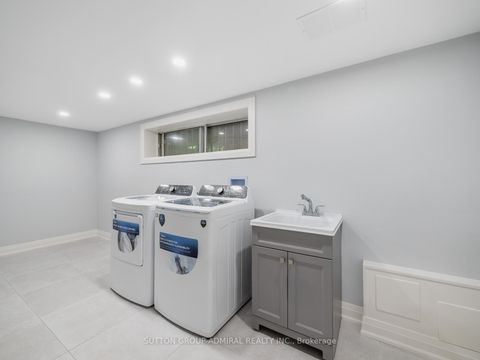 Photo 28 at 393 Paliser Crescent S, Harding, Richmond Hill