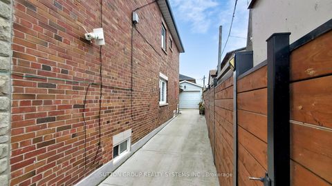 Photo 19 at 24 Chambers Avenue, Pellam Park, Toronto