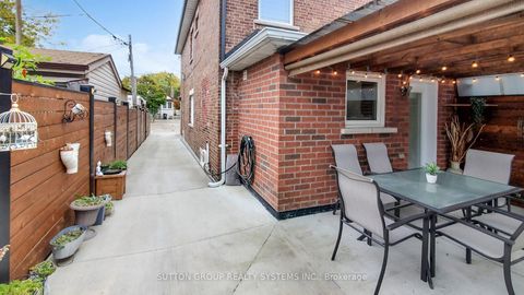 Photo 24 at 24 Chambers Avenue, Pellam Park, Toronto
