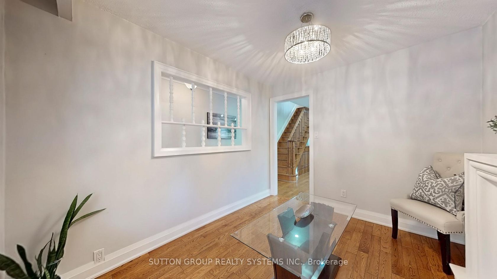 Photo 9 at 24 Chambers Avenue, Pellam Park, Toronto Photo 9 at 24 Chambers Avenue, Pellam Park, Toronto