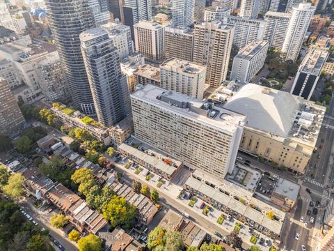 Photo 43 at 312 - 45 Carlton Street, Yonge Corridor, Toronto Photo 43 at 312 - 45 Carlton Street, Yonge Corridor, Toronto