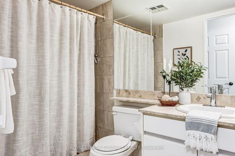 Photo 17 at 532 - 10 Guildwood Parkway, Guildwood, Toronto