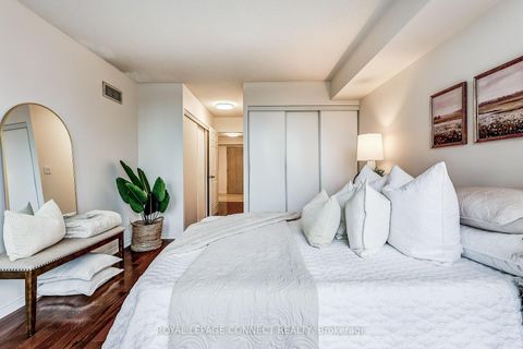 Photo 20 at 532 - 10 Guildwood Parkway, Guildwood, Toronto