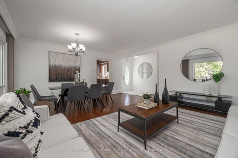 Photo 7 at 26 ELVASTON Drive, Victoria Village, Toronto