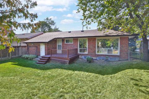 Photo 40 at 26 ELVASTON Drive, Victoria Village, Toronto