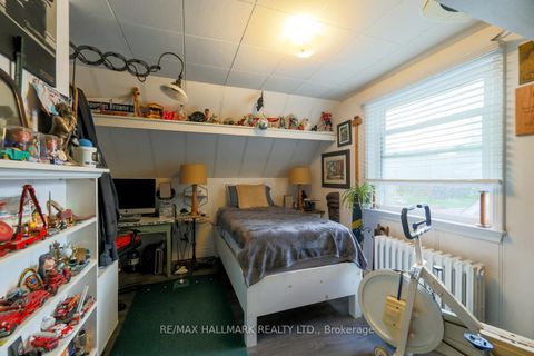 Photo 18 at 110 Lakeside Avenue, Cliffside, Toronto