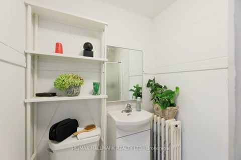 Photo 19 at 110 Lakeside Avenue, Cliffside, Toronto